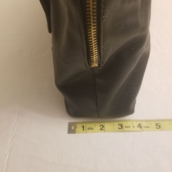 Liz Claiborne Black Faux Leather Satchel Double Handle Zippered Shoulder Bag - Picture 11 of 13